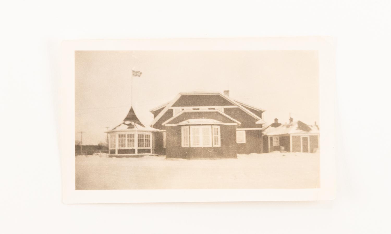 Men Only Beer Parlor, Riverview Hotel, built 1939, taken in 1943