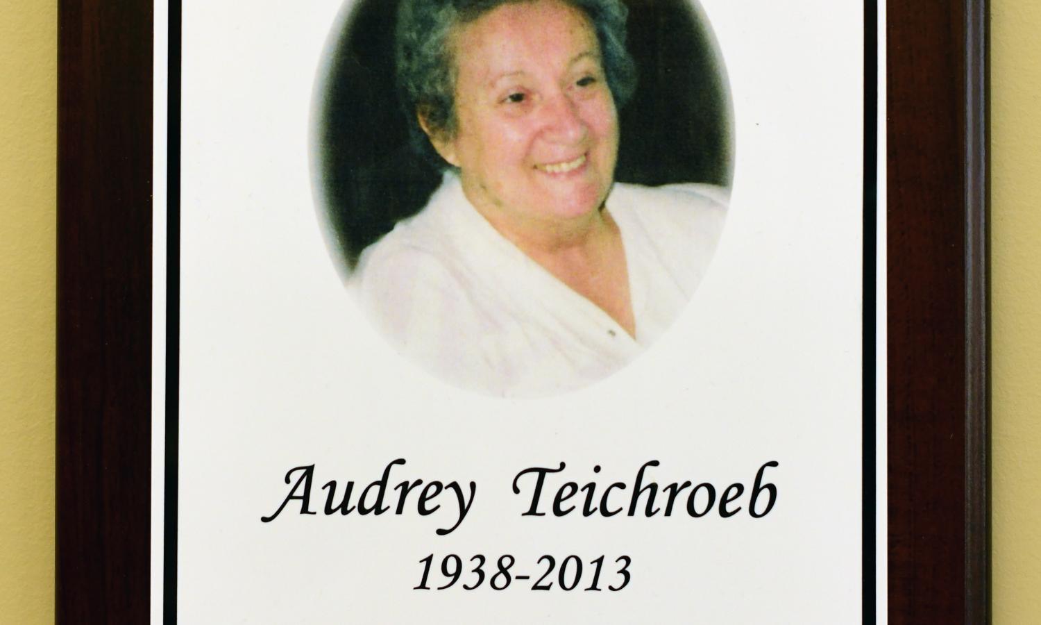 Plaque - Audrey Teichroeb